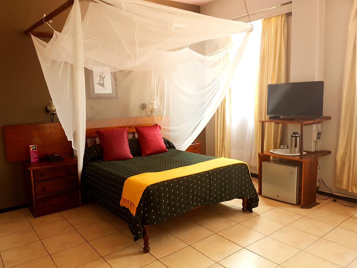 The Lusaka Hotel Luaran gambar
