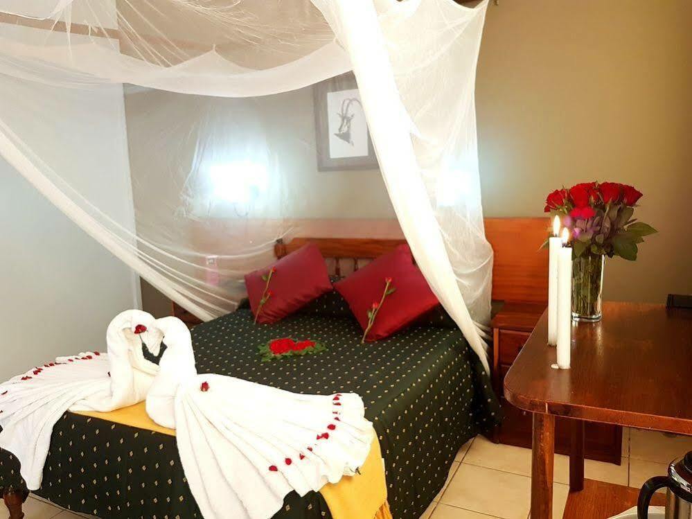 The Lusaka Hotel Luaran gambar